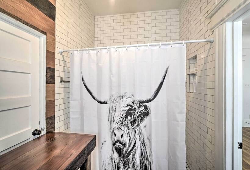 Downtown San Jose Apt W/ Deck: 1 Mi To Sap Center!