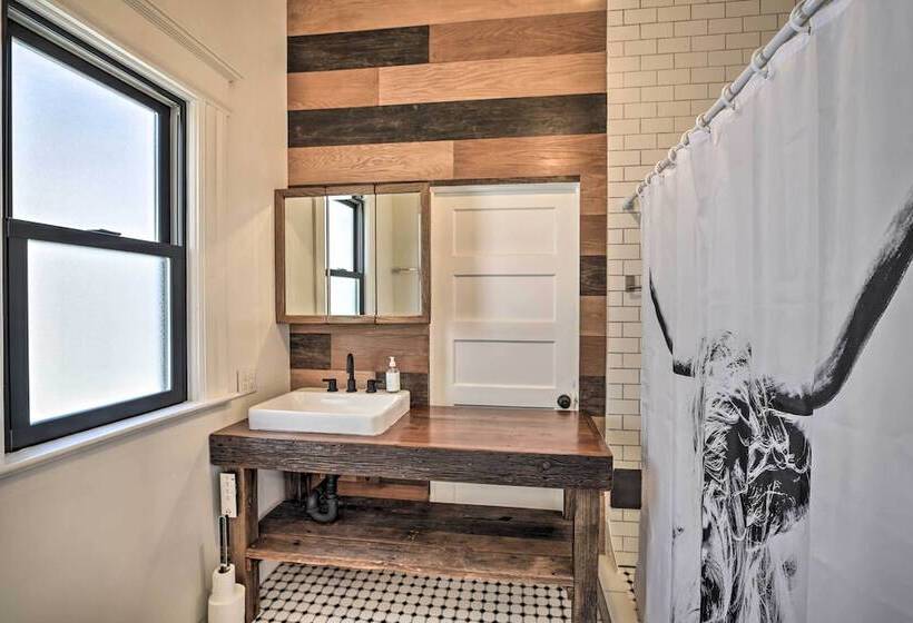 Downtown San Jose Apt W/ Deck: 1 Mi To Sap Center!