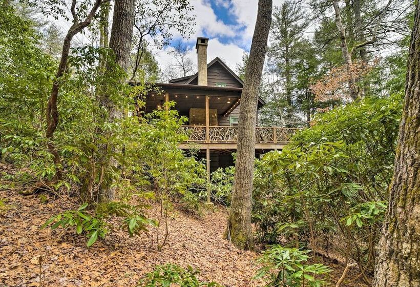 Beautiful Trillium Home Next To Waterfall!