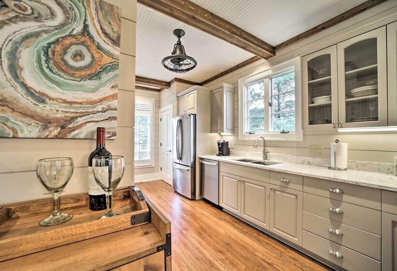 Beautiful Trillium Home Next To Waterfall!