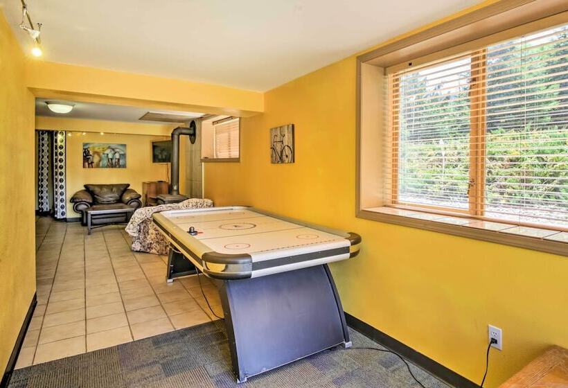 Big House Lodge    Cle Elum Retreat On 8 Acres!