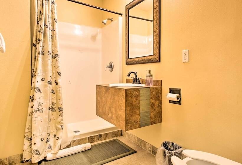 Big House Lodge    Cle Elum Retreat On 8 Acres!