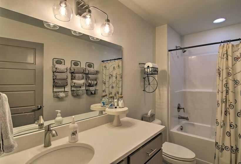 Bozeman Gem W/ Private Patio ~ 1 Mi To Hot Springs