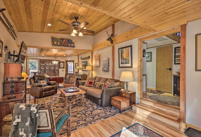 Resort Perks & Mtn Views: Breckenridge Cabin!