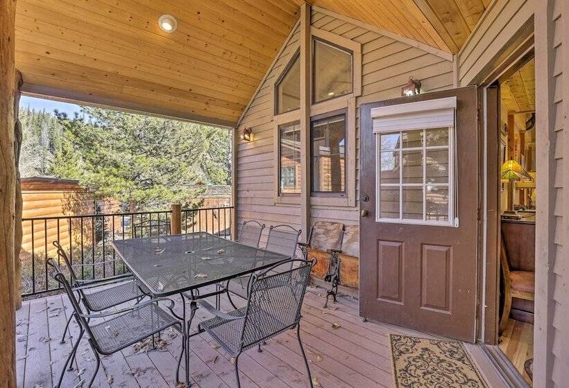 Resort Perks & Mtn Views: Breckenridge Cabin!