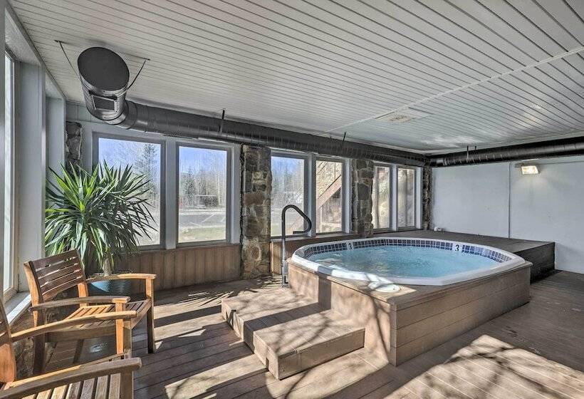 Resort Perks & Mtn Views: Breckenridge Cabin!