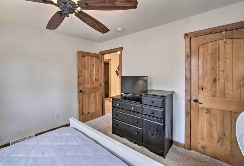 Bright Shawano Lake Oasis   Walk To Boat Launch!