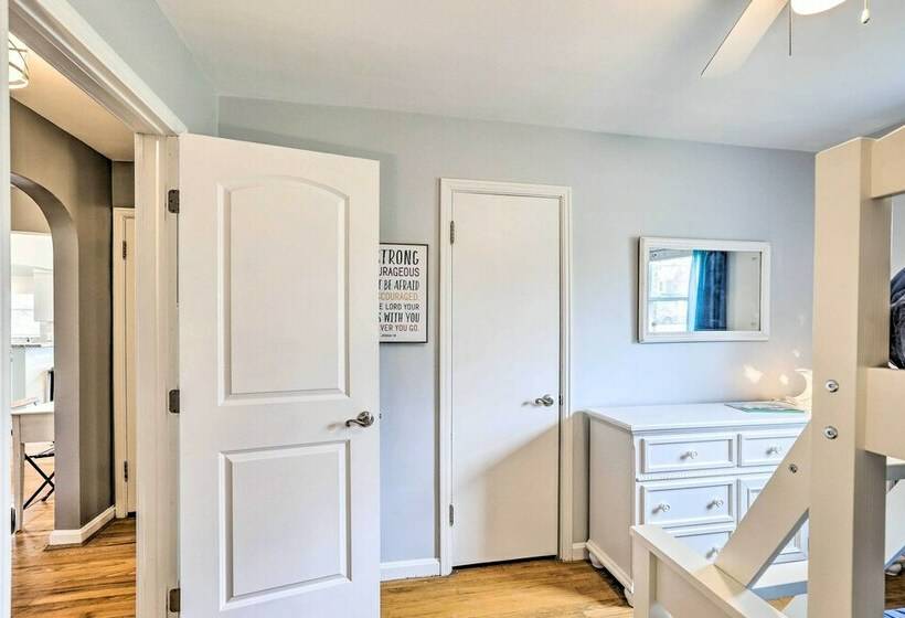 Bright & Spacious Cincinnati Retreat W/ Hot Tub!