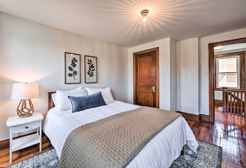 Bright & Sunny Abode, 2 Mi To Hersheypark!