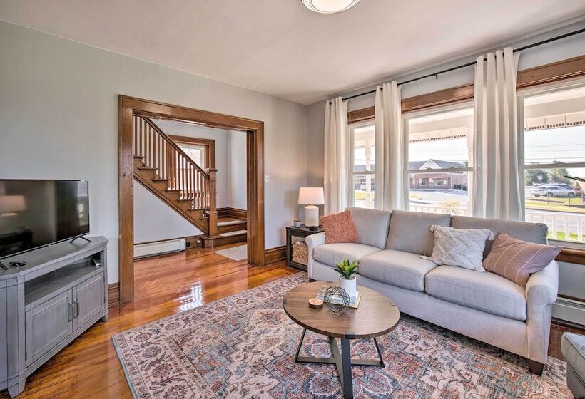 Bright & Sunny Abode, 2 Mi To Hersheypark!