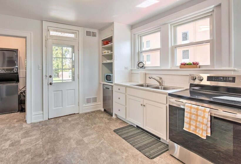 Bright & Sunny Abode, 2 Mi To Hersheypark!