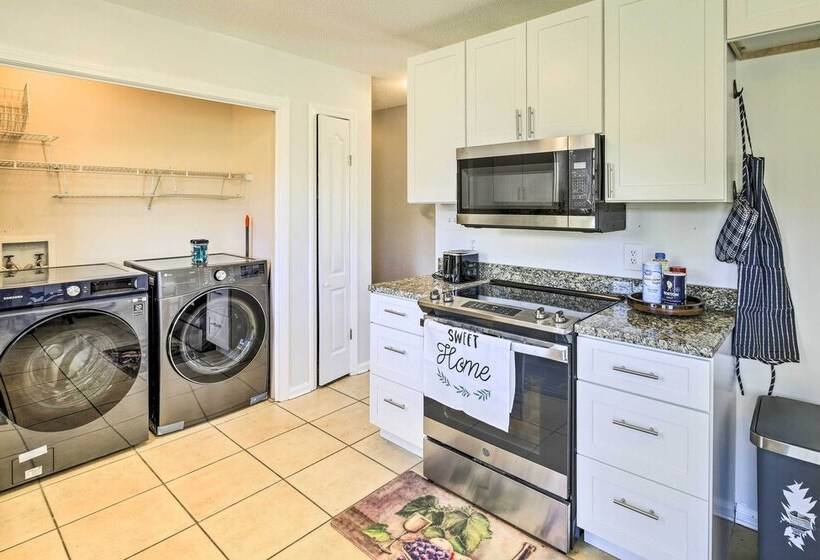 Bristol Home 3 Mi To State Street!