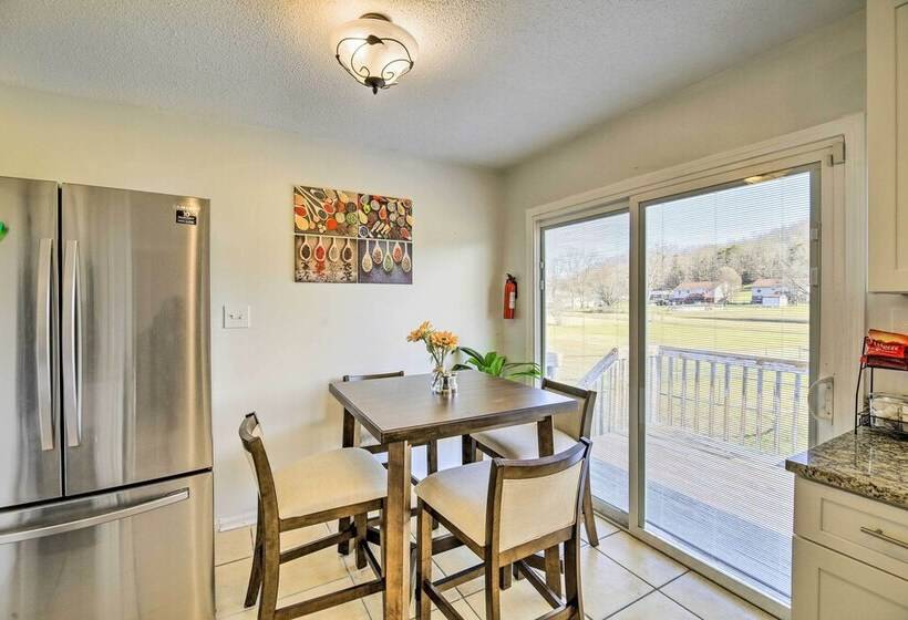 Bristol Home 3 Mi To State Street!