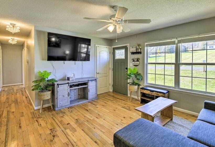 Bristol Home 3 Mi To State Street!