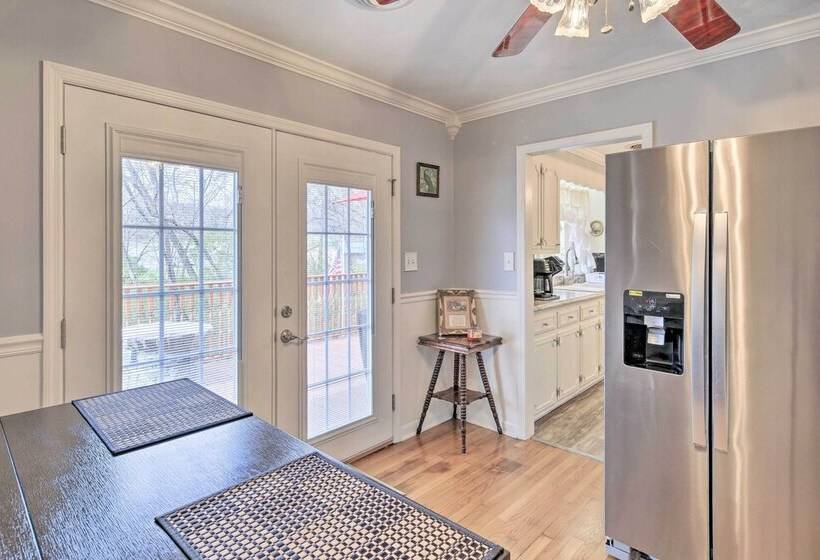 Bristol Retreat W/ Creek Access: 2 Mi To Dtwn