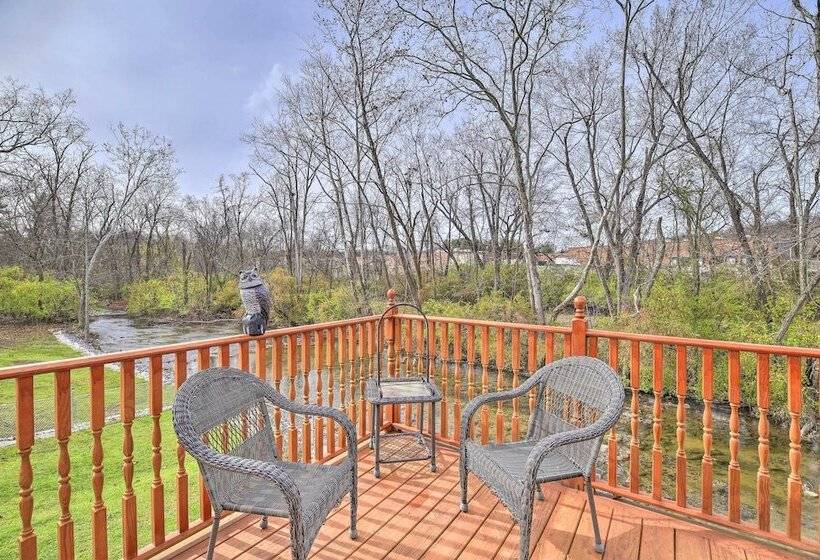 Bristol Retreat W/ Creek Access: 2 Mi To Dtwn