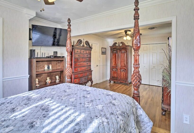 Bristol Retreat W/ Creek Access: 2 Mi To Dtwn