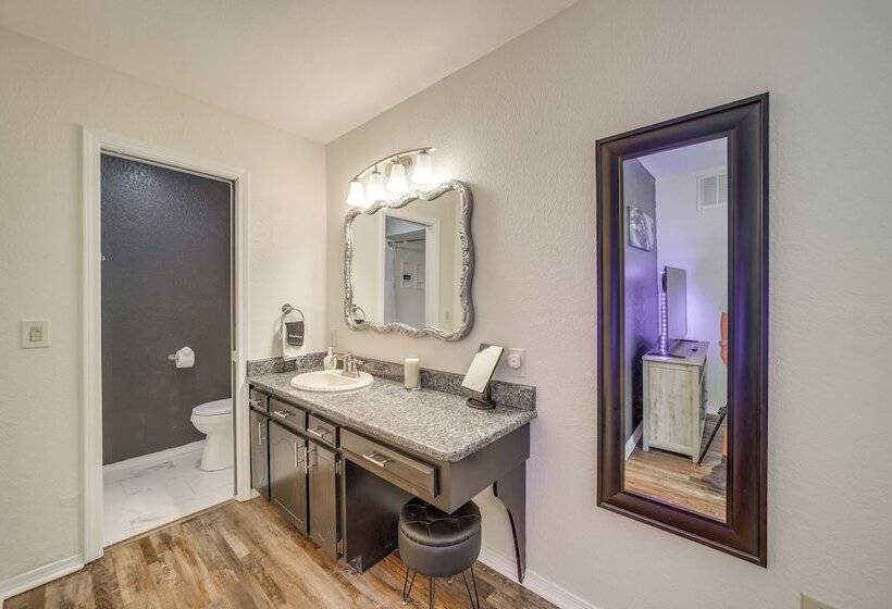 Broken Arrow Home: Family Friendly Amenities!