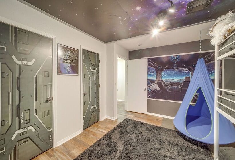 Broken Arrow Home: Family Friendly Amenities!