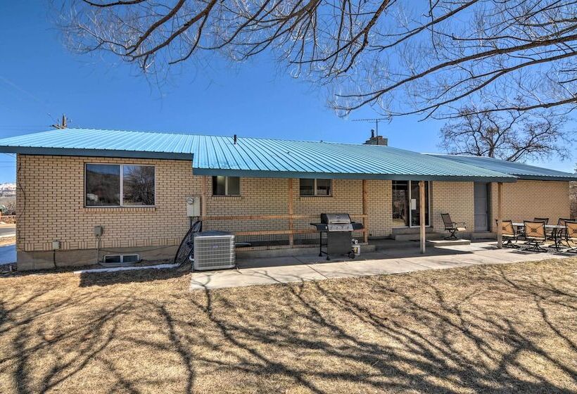 Bryce Canyon Area House W/ Mountain Views!