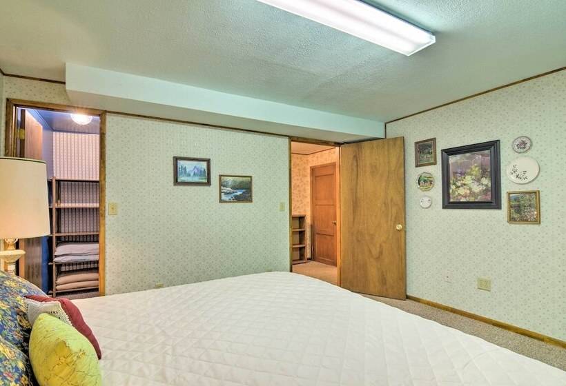 Bryce Canyon Area House W/ Mountain Views!