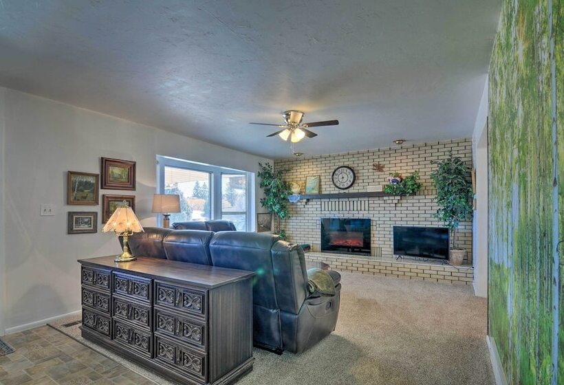 Bryce Canyon Area House W/ Mountain Views!