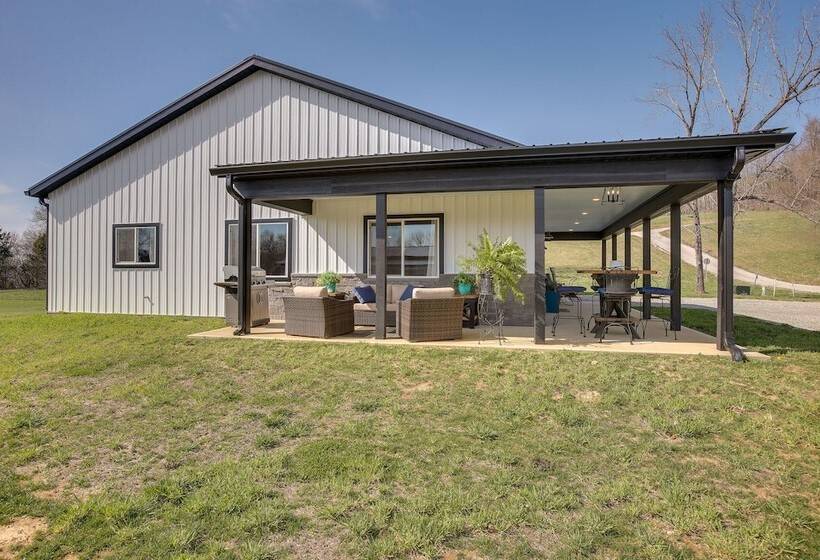 Byrdstown Home Near Dale Hollow Lake!