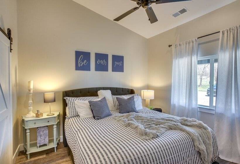 Byrdstown Home Near Dale Hollow Lake!