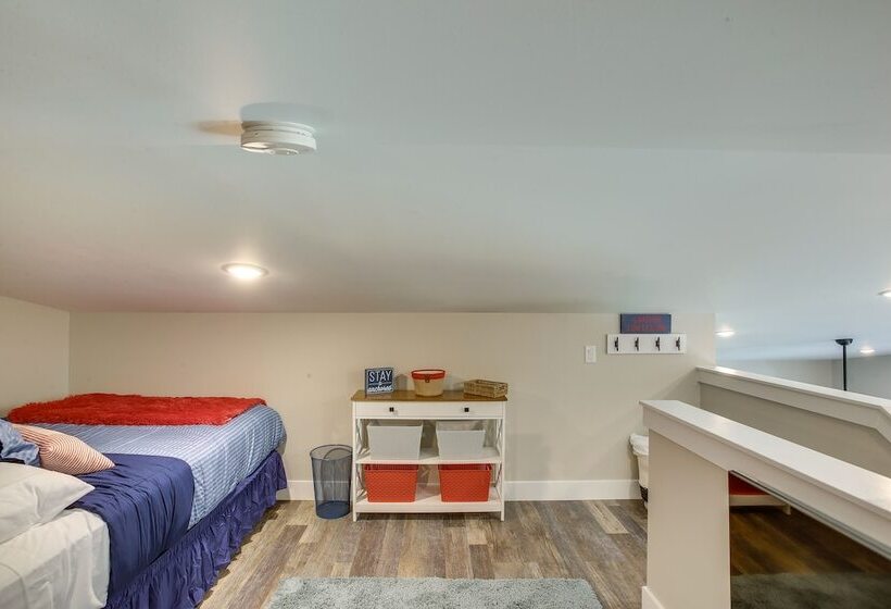 Byrdstown Home Near Dale Hollow Lake!