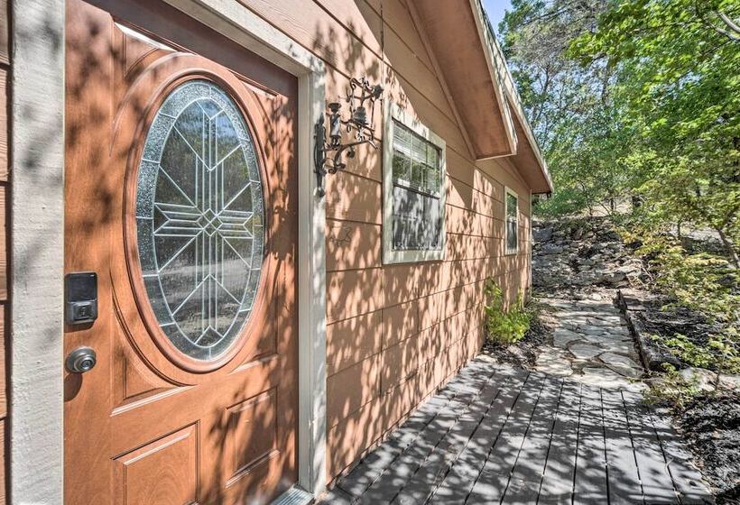 Canyon Lake Hideaway W/ Fire Pit & Yard!