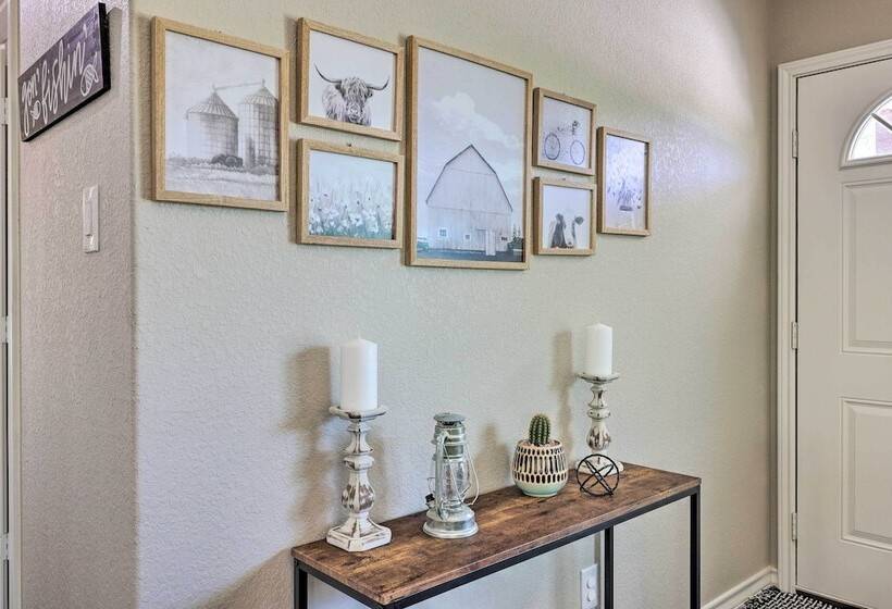 Canyon Lake Home ~ 1 Mi To Golfing & Swimming