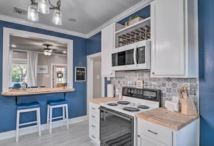 Central Cottage W/ Grill, 1 Mi To Cajun Field