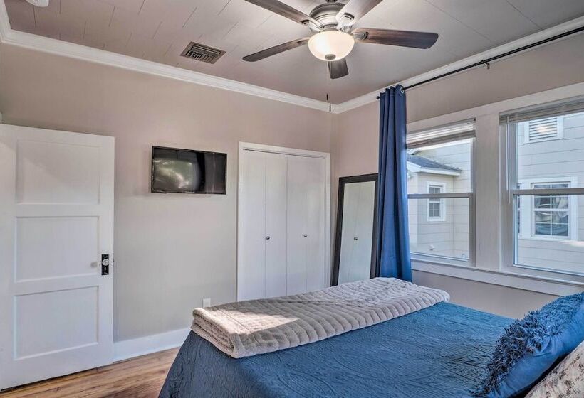 Central Cottage W/ Grill, 1 Mi To Cajun Field