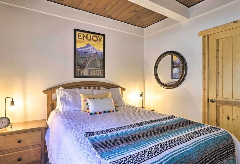 South Lake Tahoe Chalet W/ Hot Tub: By Ski & Golf!