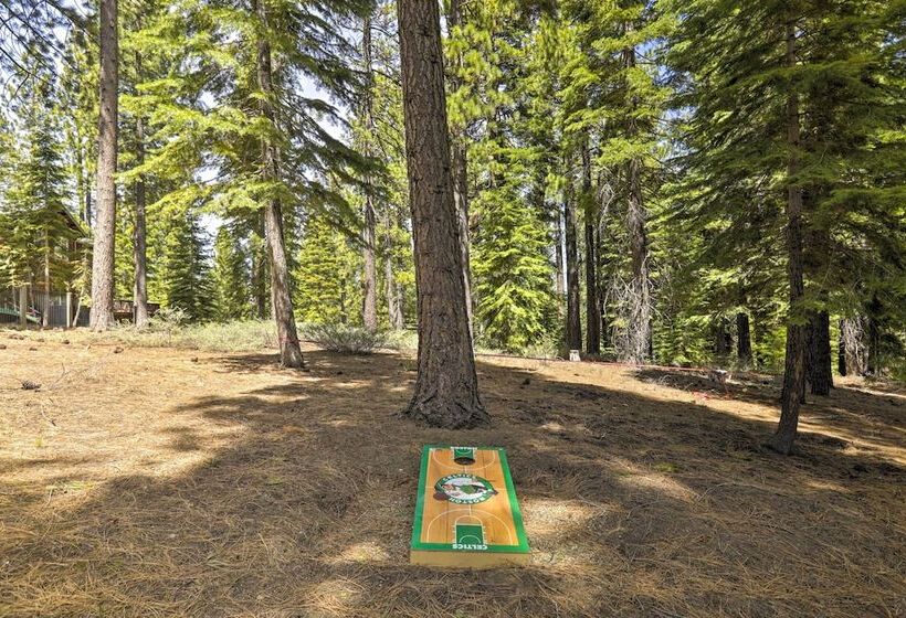 South Lake Tahoe Chalet W/ Hot Tub: By Ski & Golf!