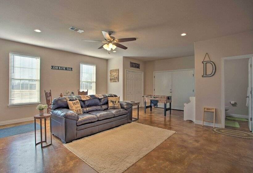 Pet Friendly Anna Ranch On 13 Acres!