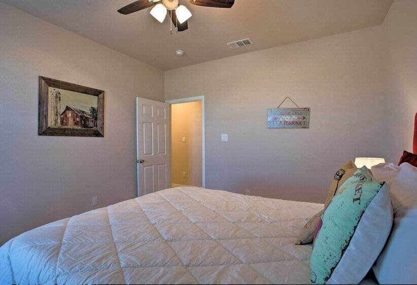 Pet Friendly Anna Ranch On 13 Acres!