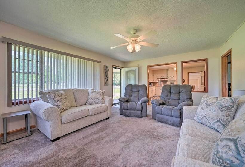 Charming Clayton Home ~ 4 Mi To Sardis Lake!