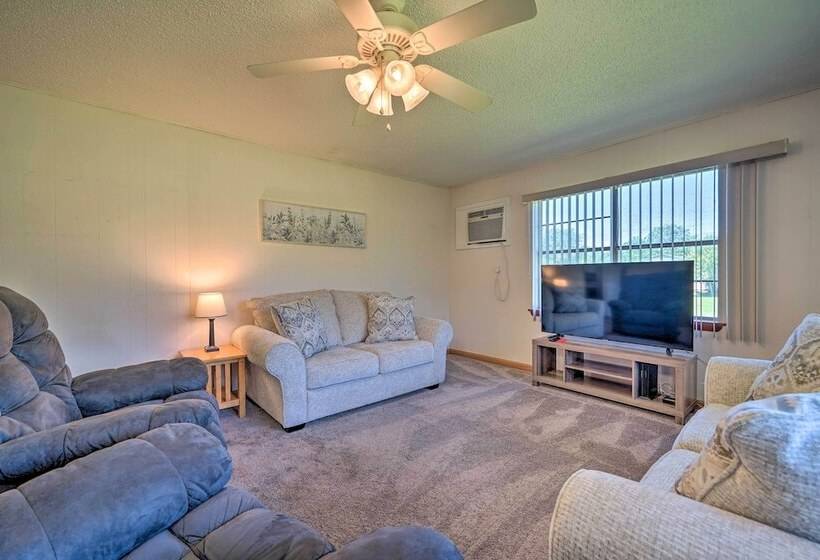 Charming Clayton Home ~ 4 Mi To Sardis Lake!