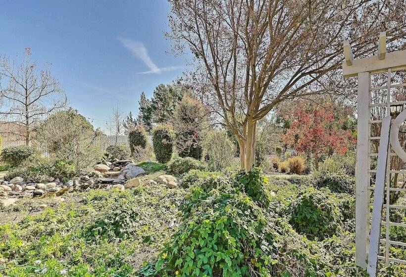 Fallbrook Home W/ Garden, Gazebo, & Fire Pit!