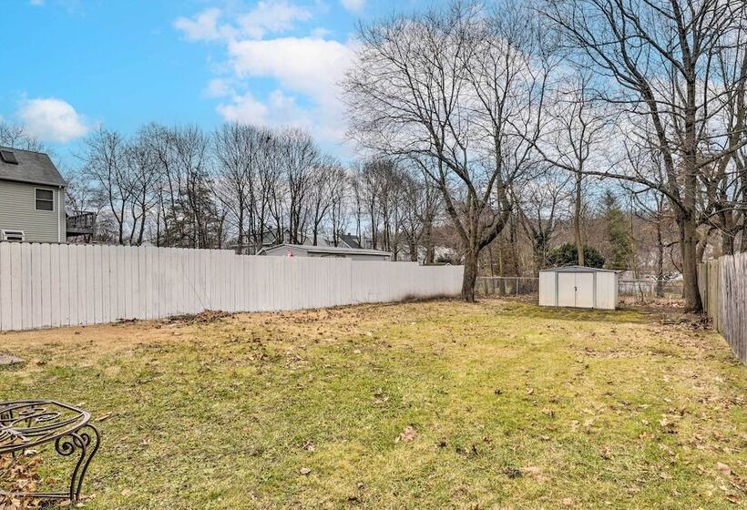 Charming Hamden Home: 2 Mi To Yale University