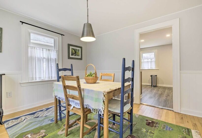 Charming Hamden Home: 2 Mi To Yale University