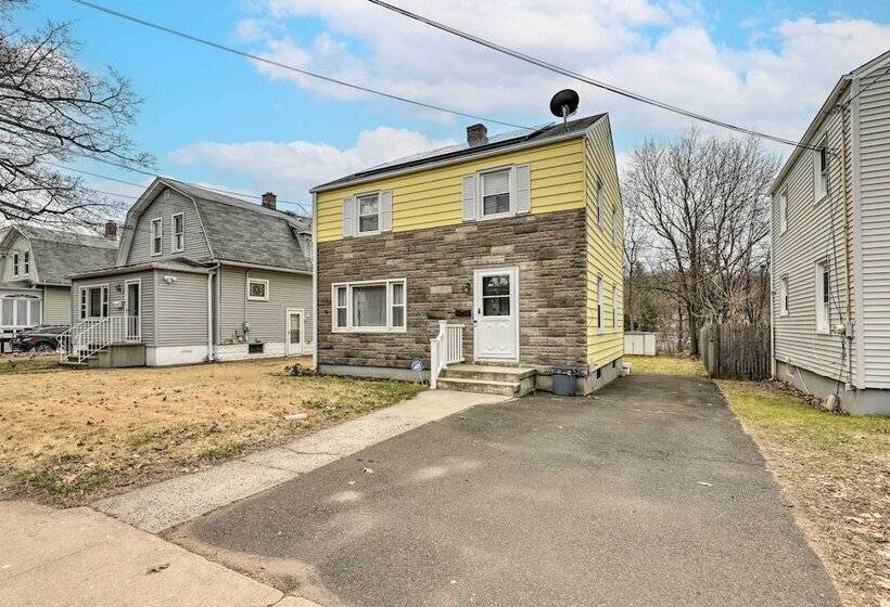 Charming Hamden Home: 2 Mi To Yale University