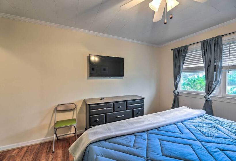 Charming Harkers Island Home   Fish & Boat!