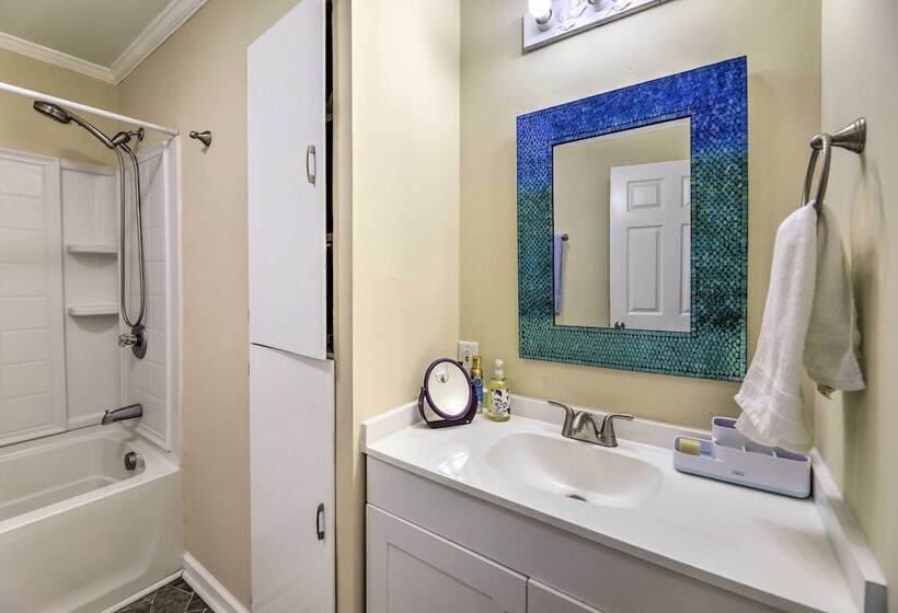 Charming Harkers Island Home   Fish & Boat!