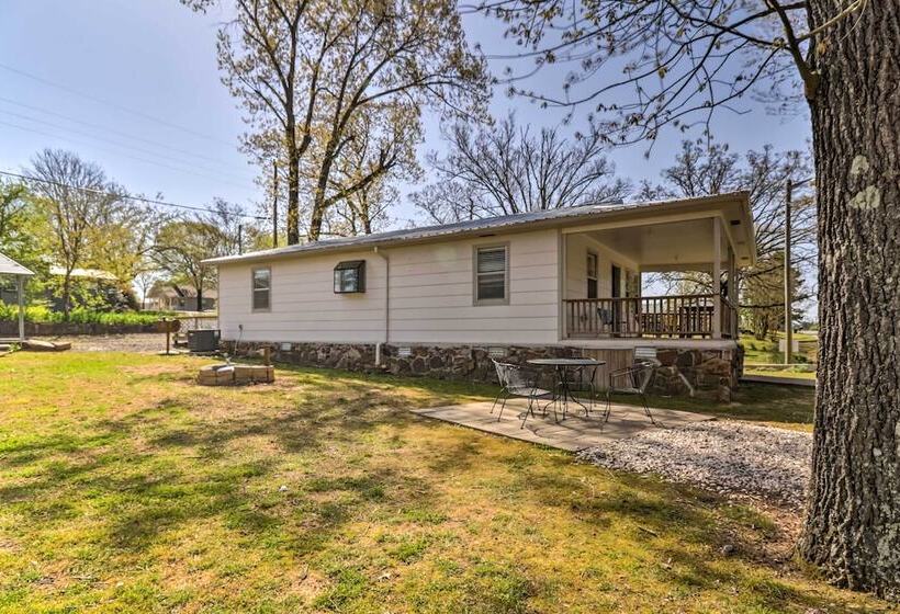 Charming Home W/ Porch: Walk To Greers Ferry Lake!