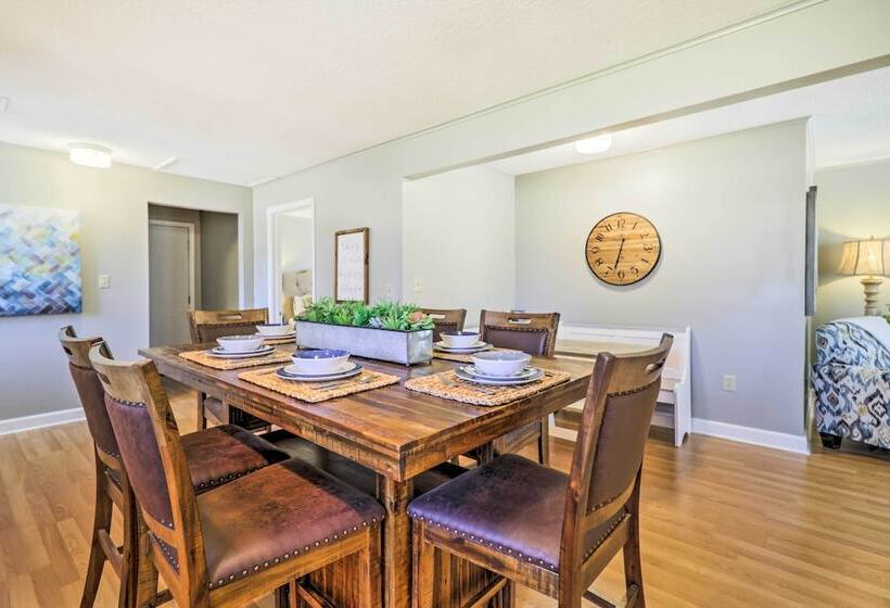 Charming Home W/ Porch: Walk To Greers Ferry Lake!