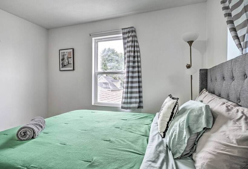 Charming Indianapolis Home ~ 4 Mi To Dtwn!