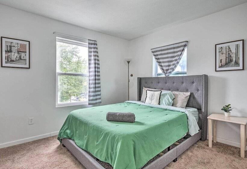 Charming Indianapolis Home ~ 4 Mi To Dtwn!