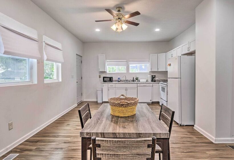 Charming Indianapolis Home ~ 4 Mi To Dtwn!